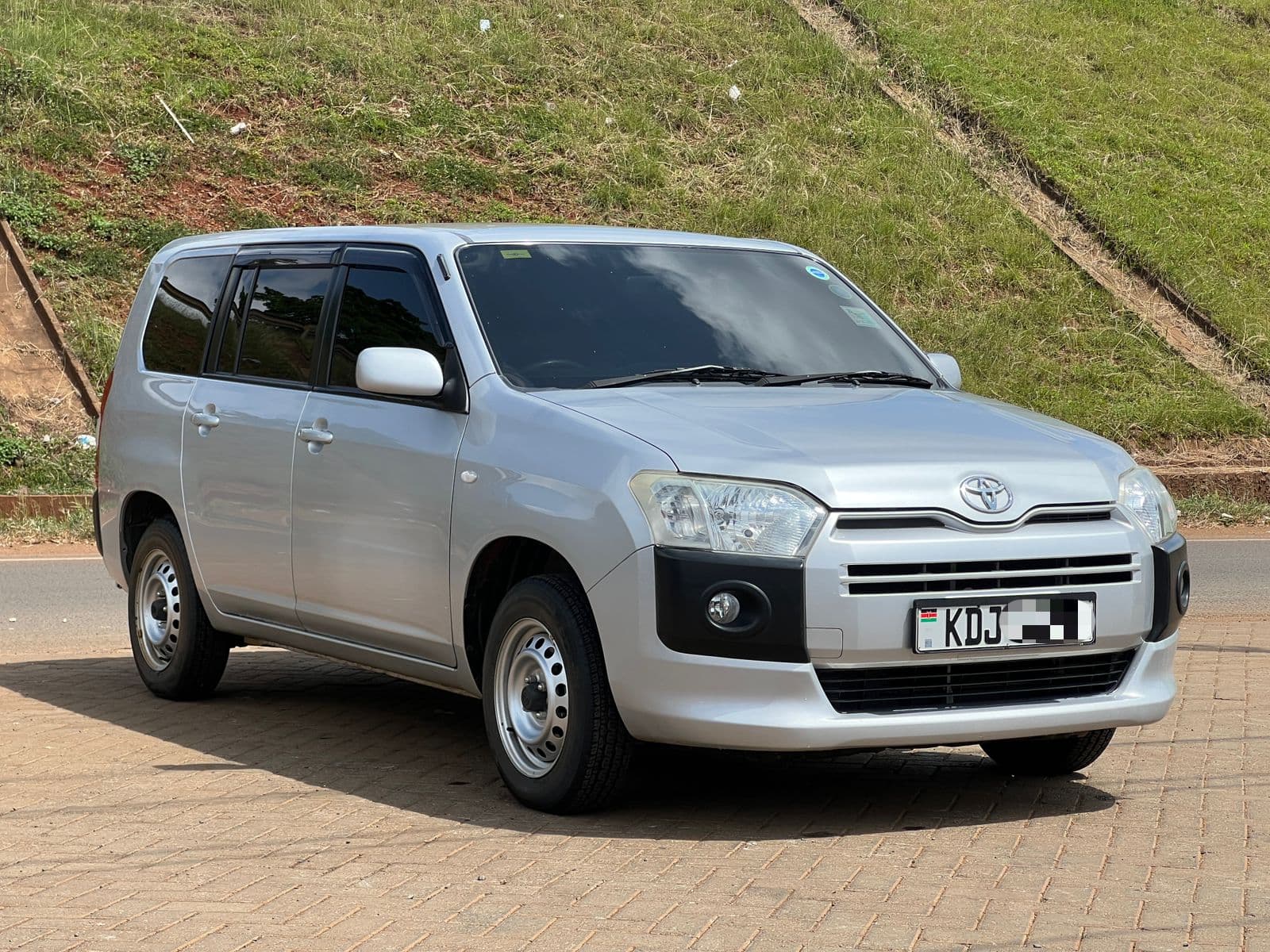 Toyota Probox image